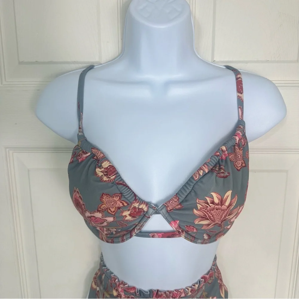 NWT Cupshe Bikini‎ Floral High Waisted Underwire Size Large